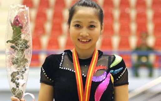 Ngân Thương - Hết Olympic là lên bàn mổ